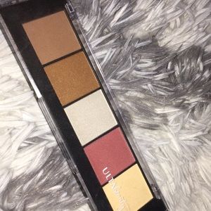 5 in one palette, blush, highlight, and bronzer